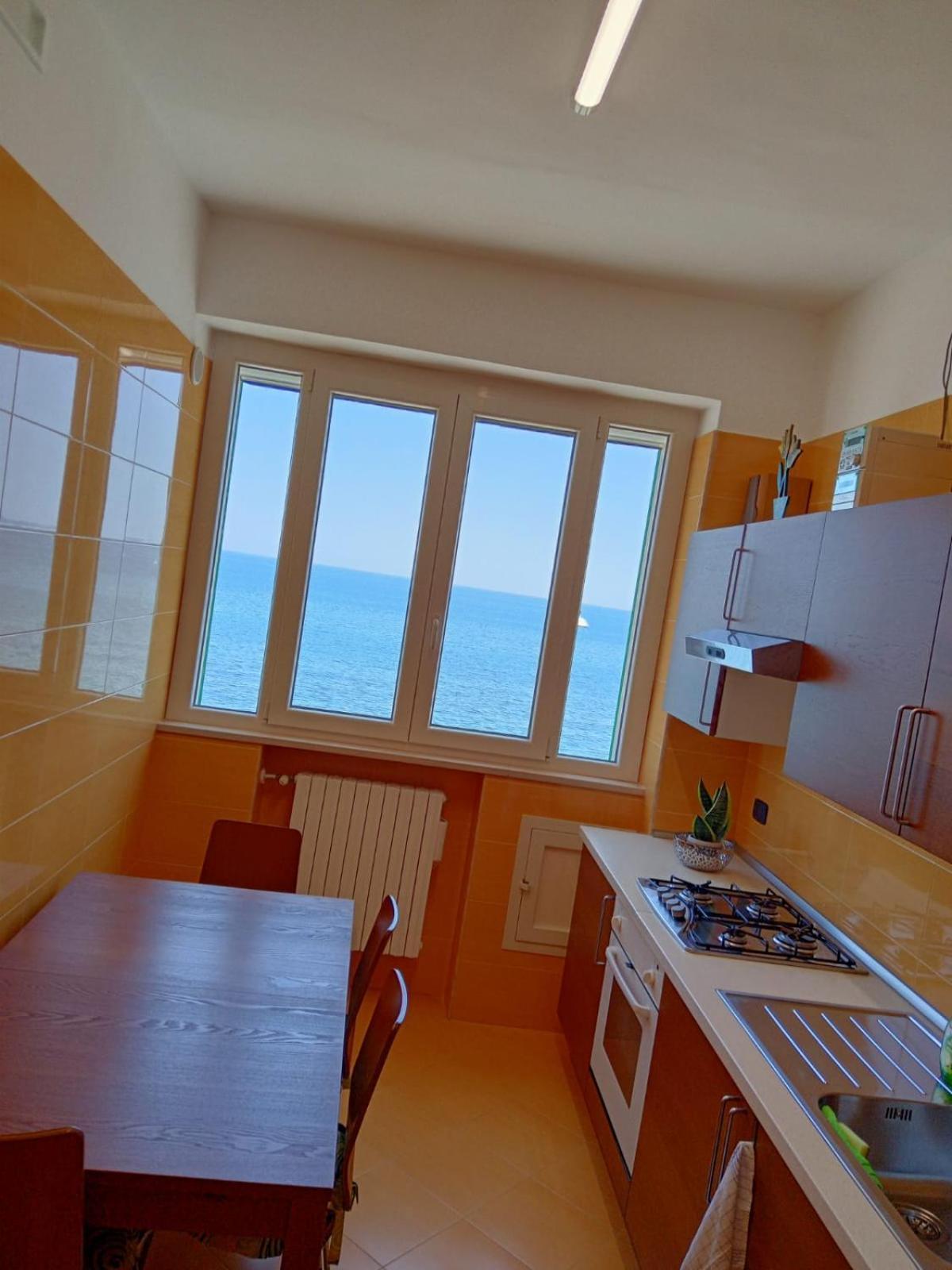 Seafront Holidays & Workstays Molfetta Luaran gambar